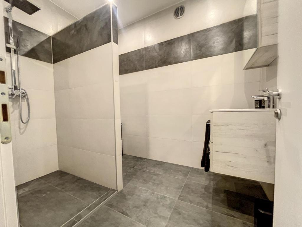 Appartement Moderne Avec Terrasse Et Piscine A Chatel Sur Bex Eksteriør bilde